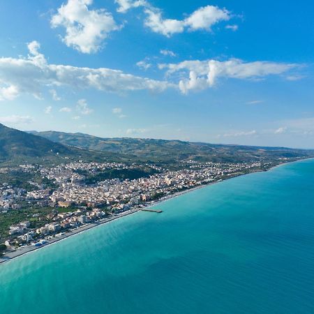 טרביסאצ'ה Casa Vacanza Riviera Dei Saraceni מראה חיצוני תמונה